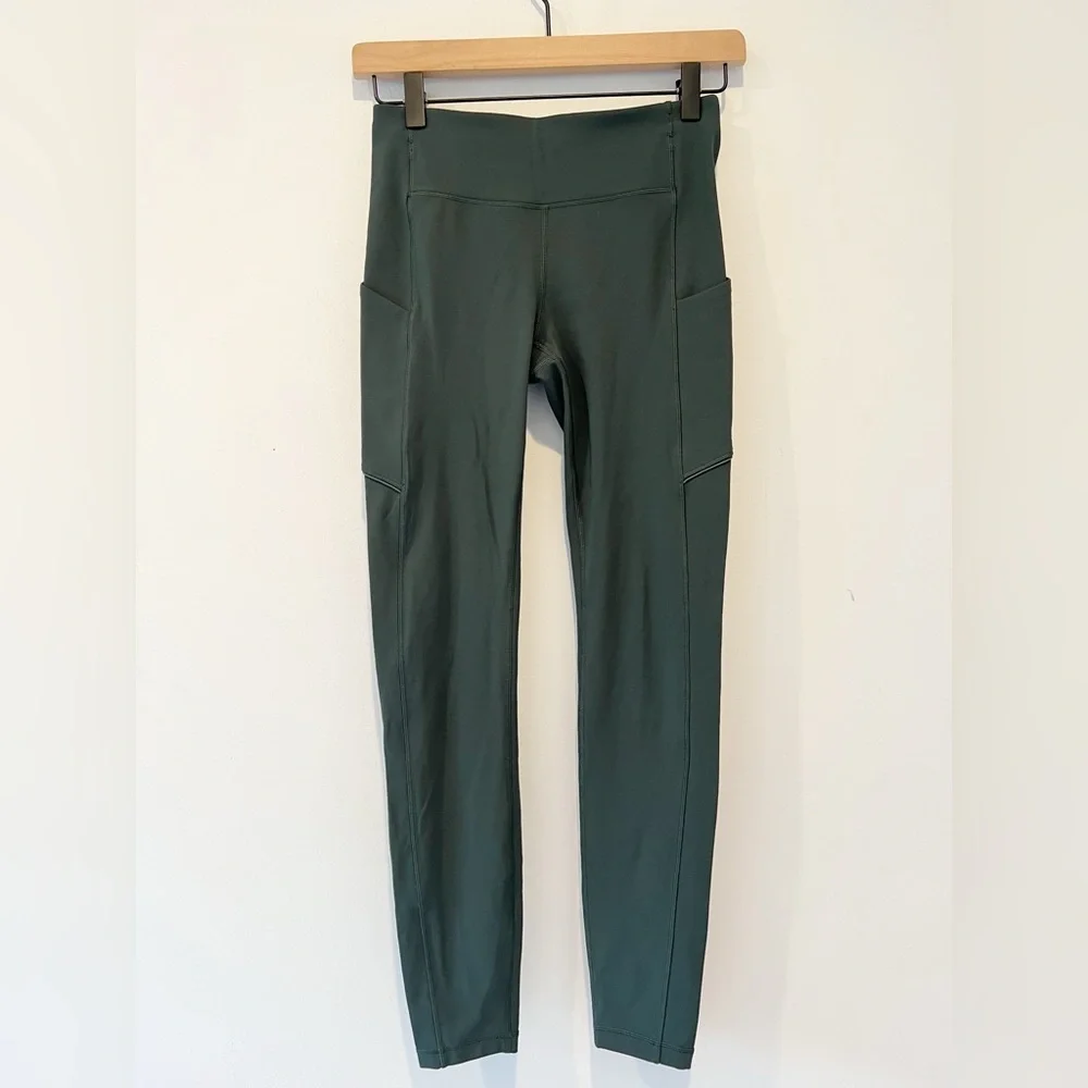 Lululemon Speed Up Tight Leggings 28